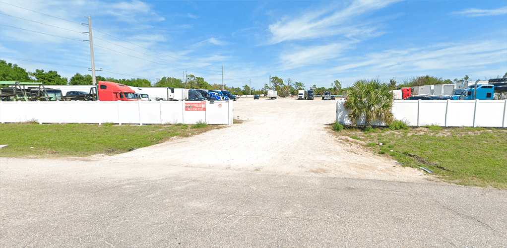 Truck Parking Park Store Go