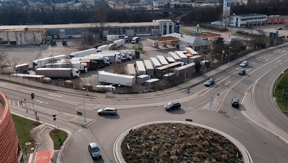 Parking LKW Neuenburg Germany