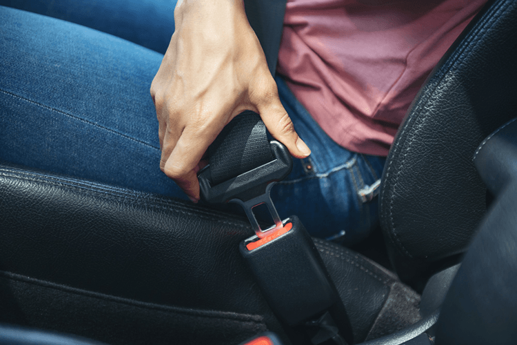 Fine for not wearing a seatbelt in Spain