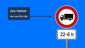 A plate with a specific time range means that truck traffic is prohibited from 10:00 PM to 6:00 AM, as shown in the image below.